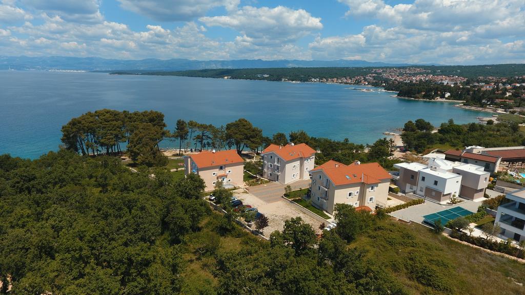 Apartments Mare & Mons Deluxe Малинска Экстерьер фото